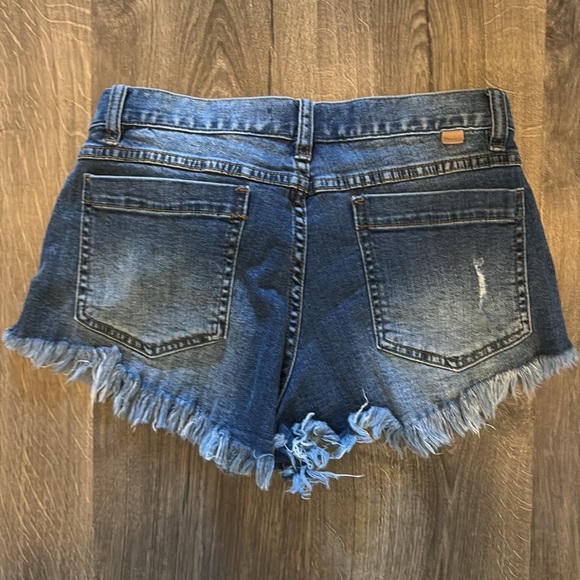 O’Neill Jean Shorts 29 - Picture 3 of 3